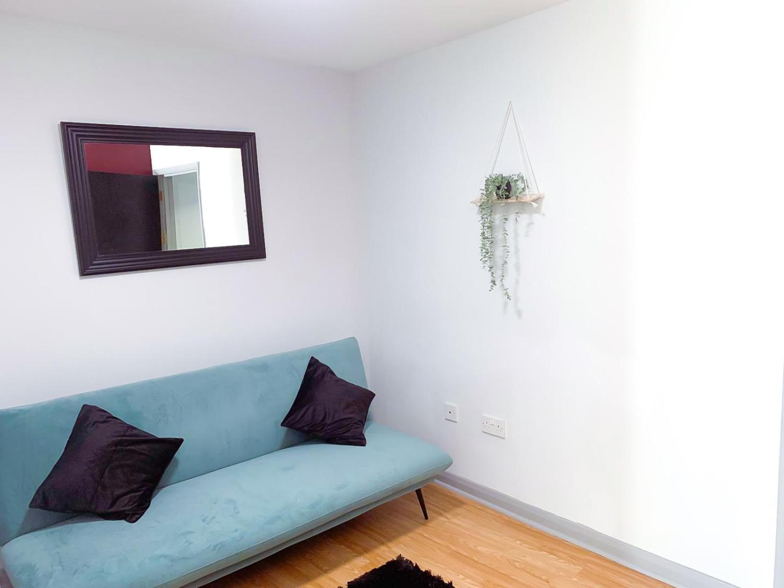Lovely, Cosy & Central 3 Bed House Near Station Gillingham  Exterior photo